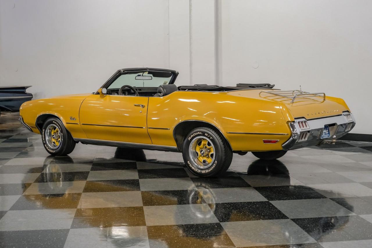 1972 Oldsmobile Cutlass Supreme Convertible