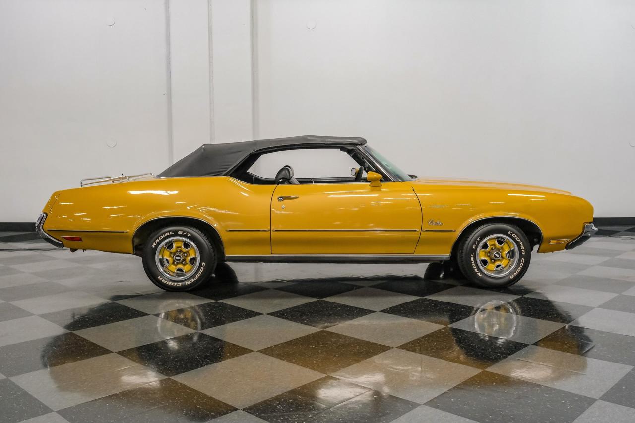 1972 Oldsmobile Cutlass Supreme Convertible