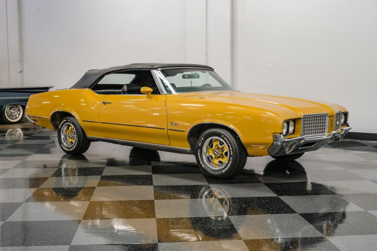 1972 Oldsmobile Cutlass Supreme Convertible