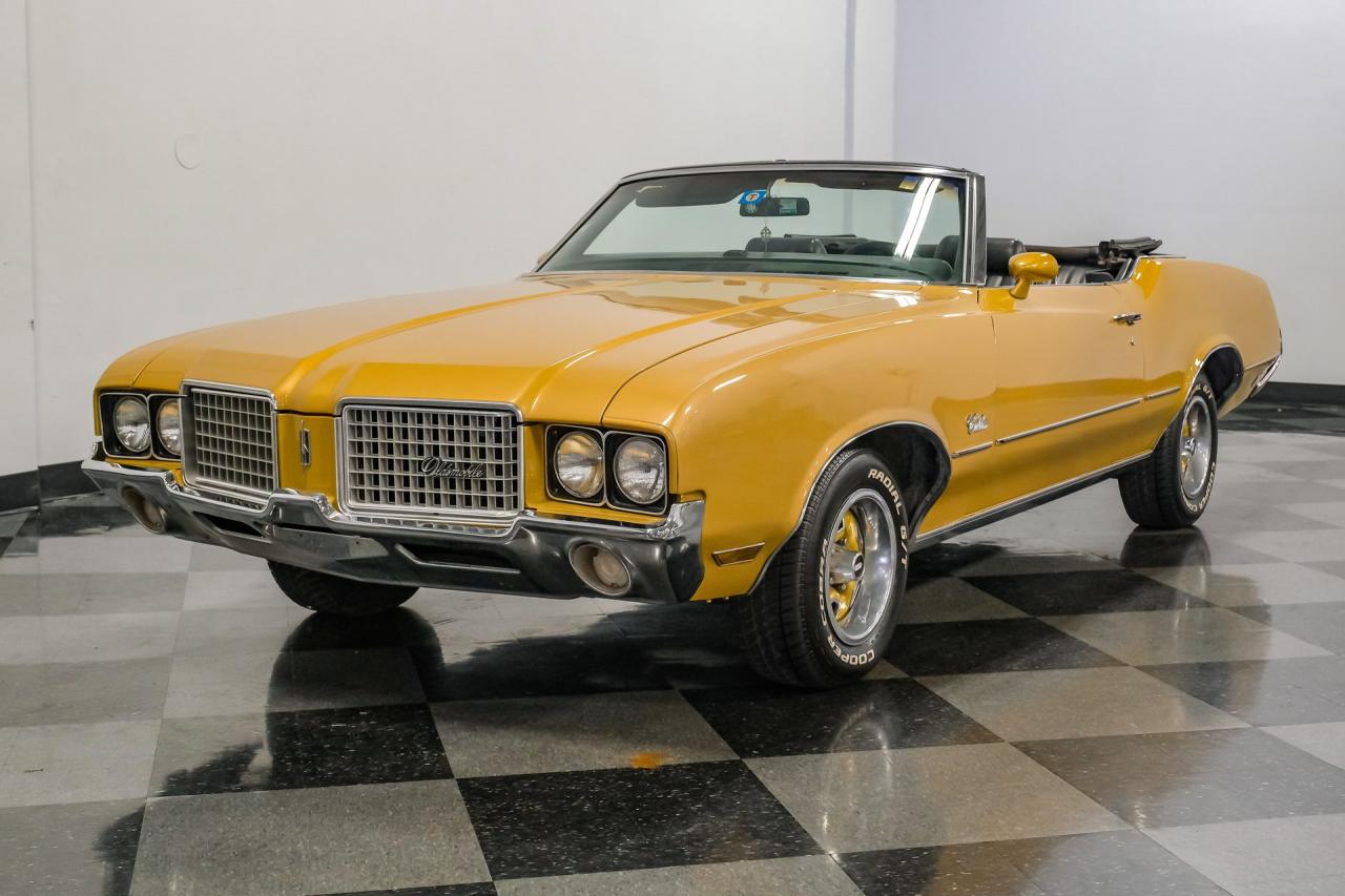 1972 Oldsmobile Cutlass Supreme Convertible