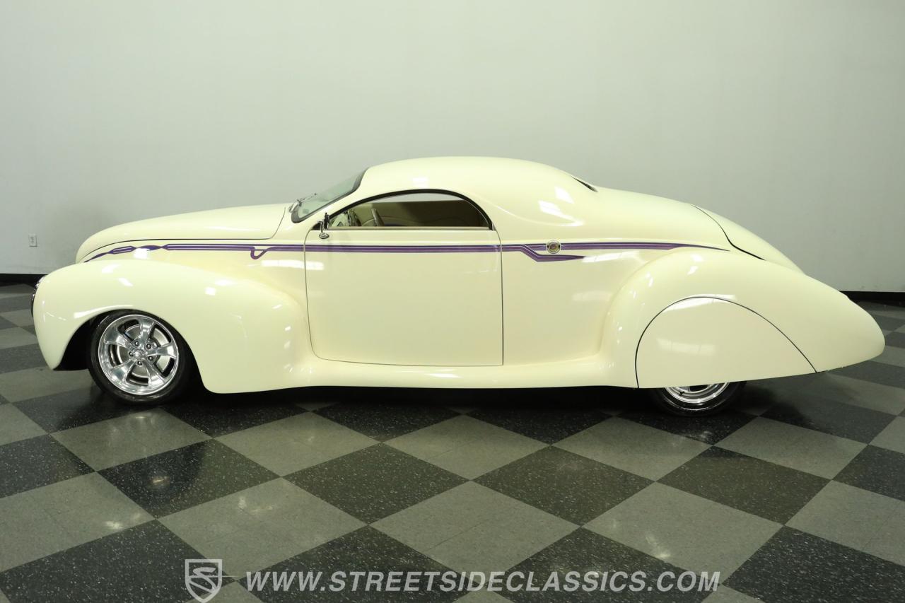 1939 Lincoln Zephyr