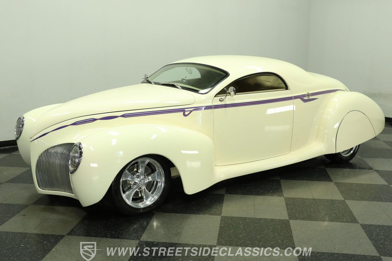 1939 Lincoln Zephyr
