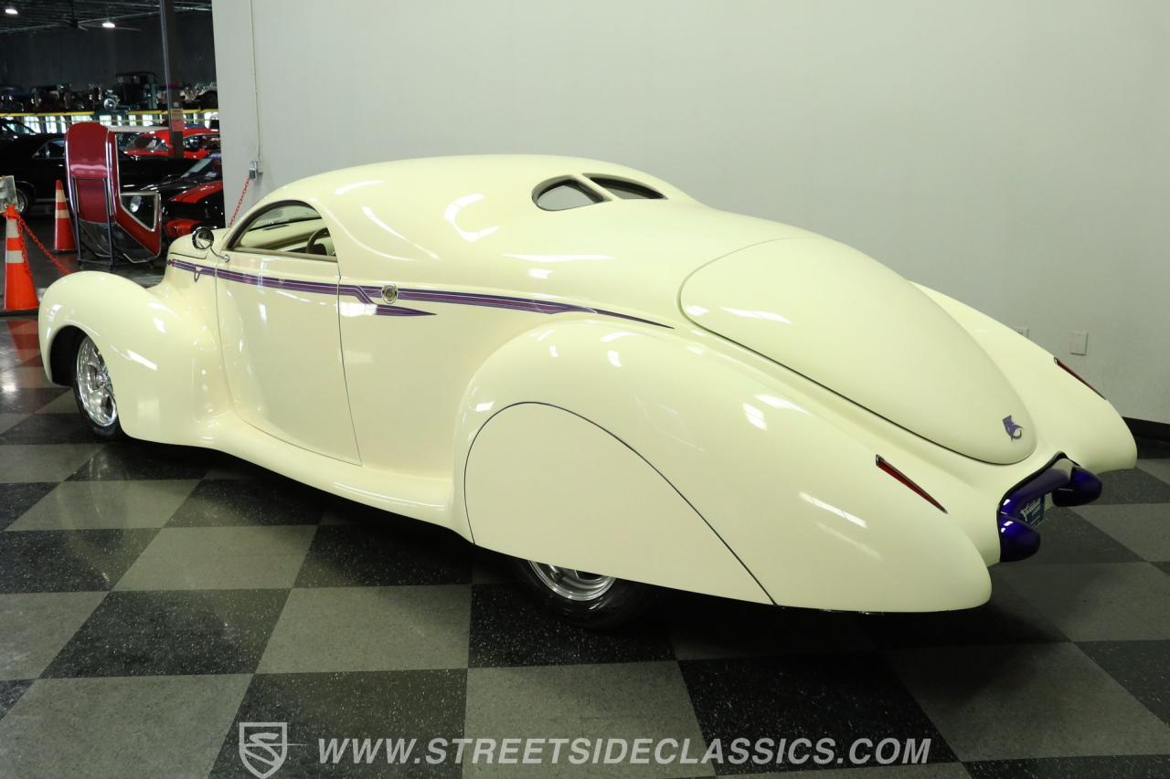 1939 Lincoln Zephyr