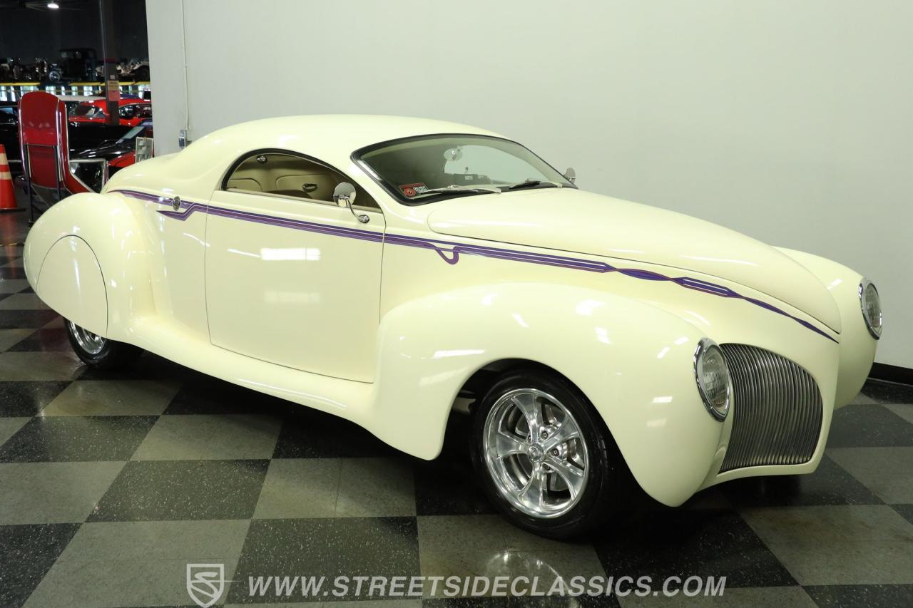 1939 Lincoln Zephyr