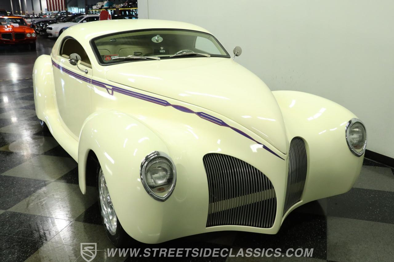 1939 Lincoln Zephyr