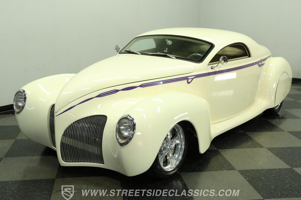 1939 Lincoln Zephyr