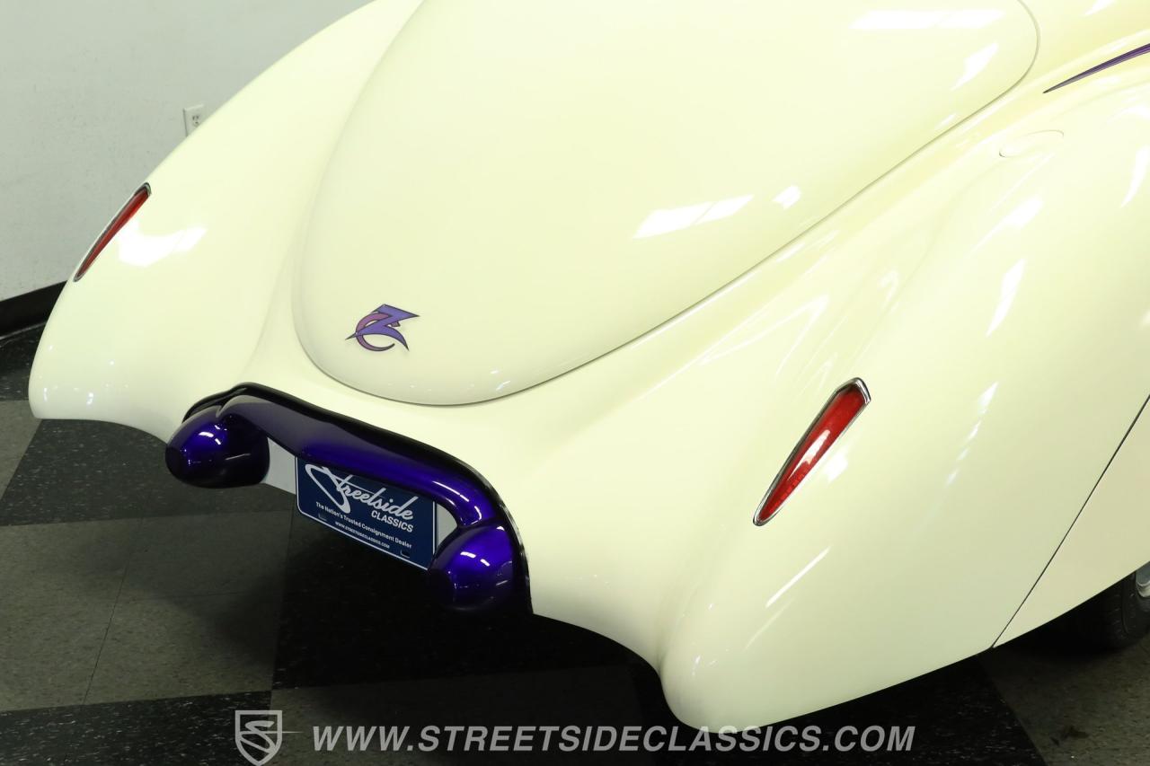 1939 Lincoln Zephyr
