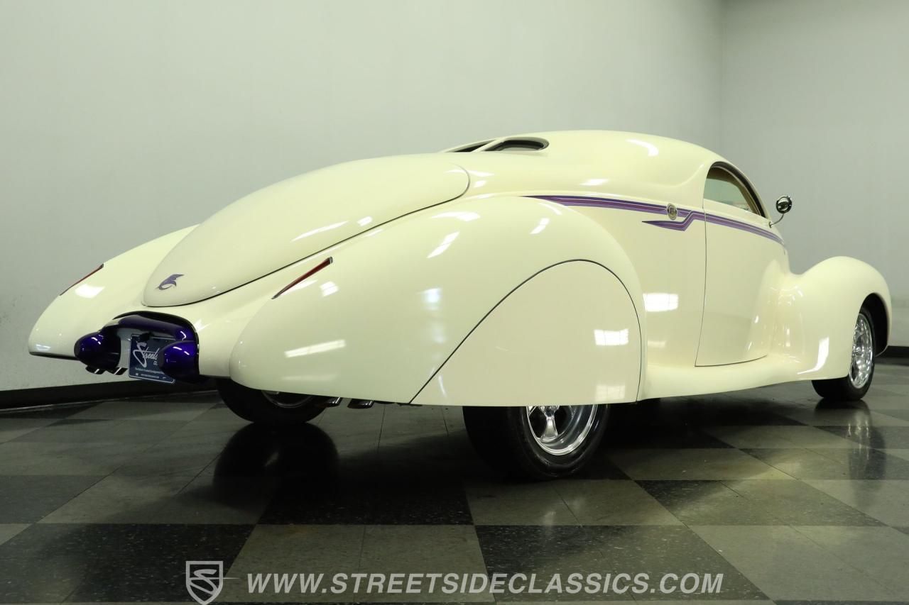 1939 Lincoln Zephyr