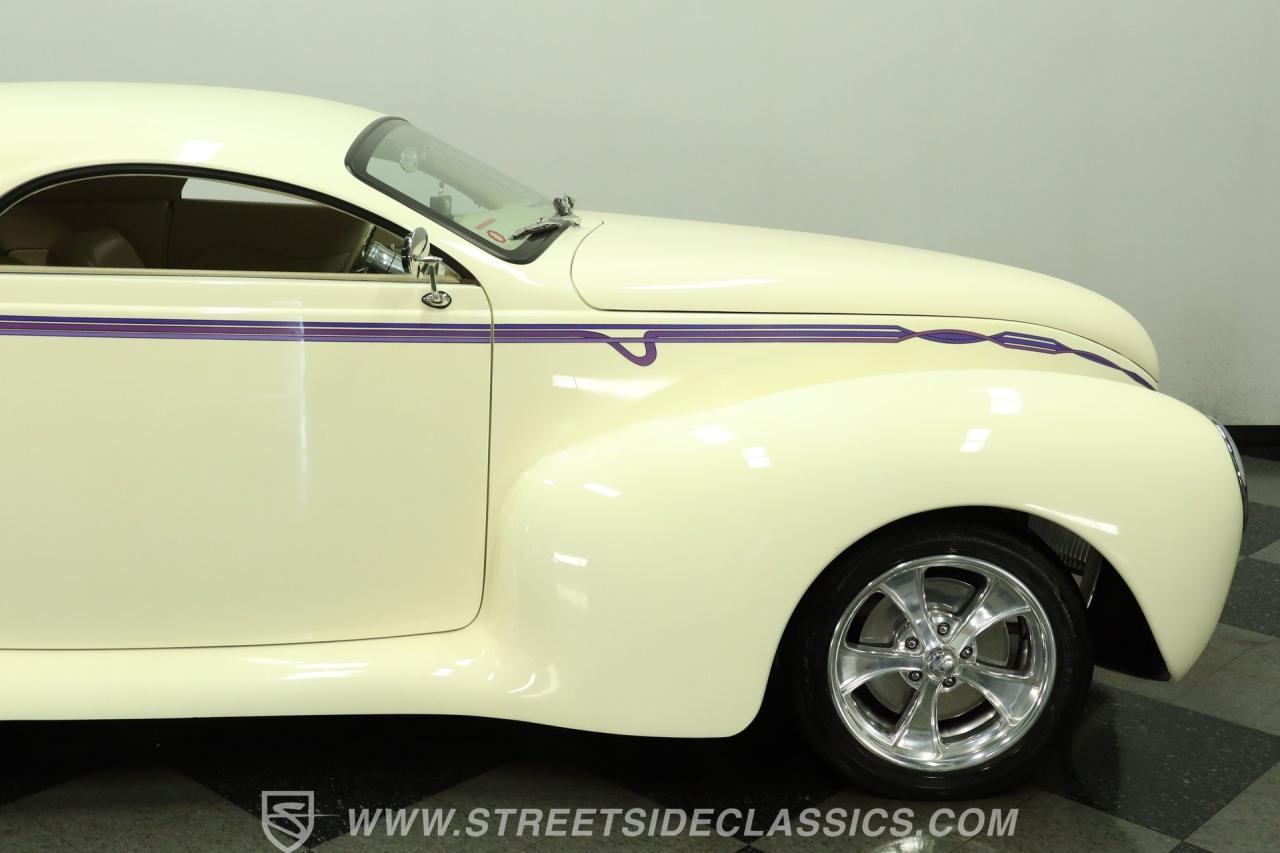 1939 Lincoln Zephyr