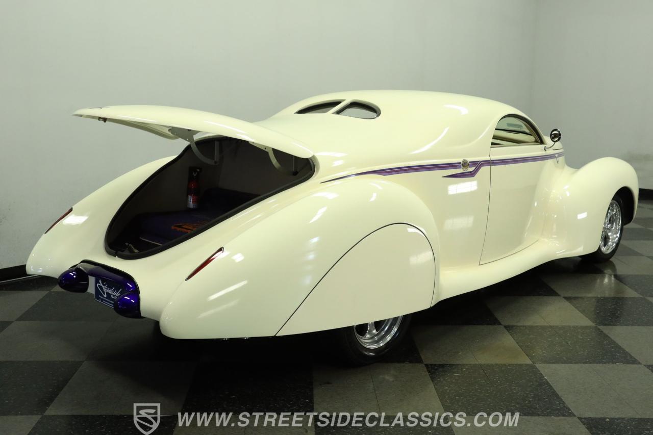 1939 Lincoln Zephyr