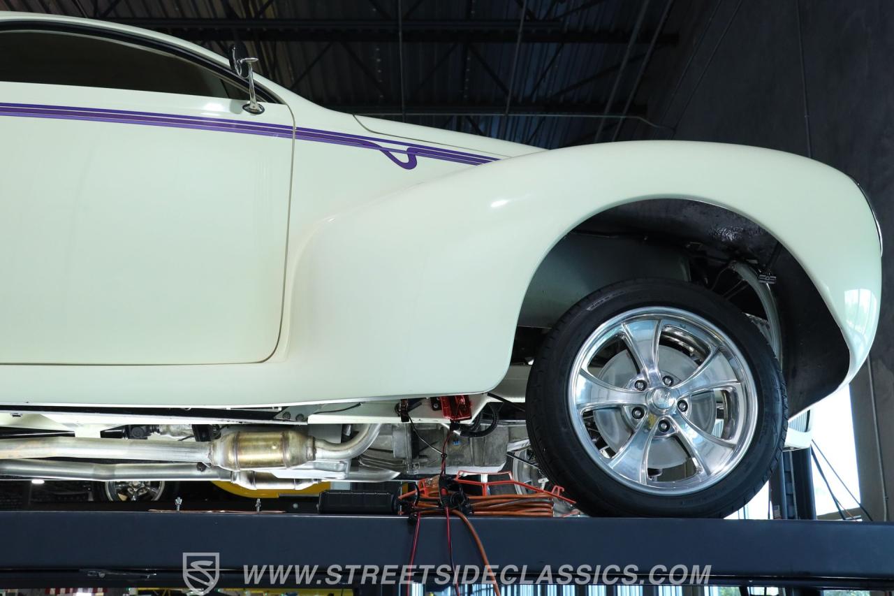 1939 Lincoln Zephyr