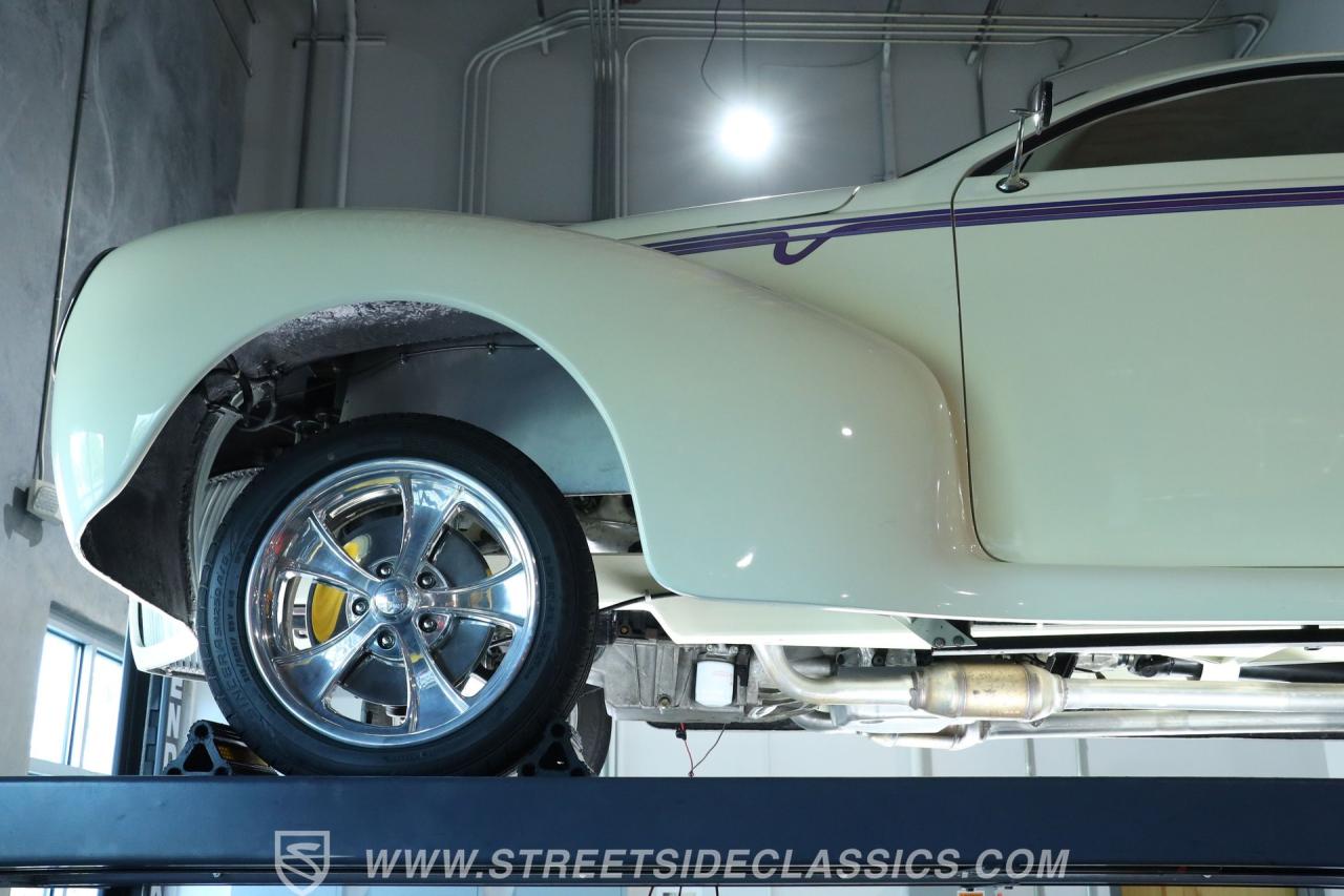 1939 Lincoln Zephyr