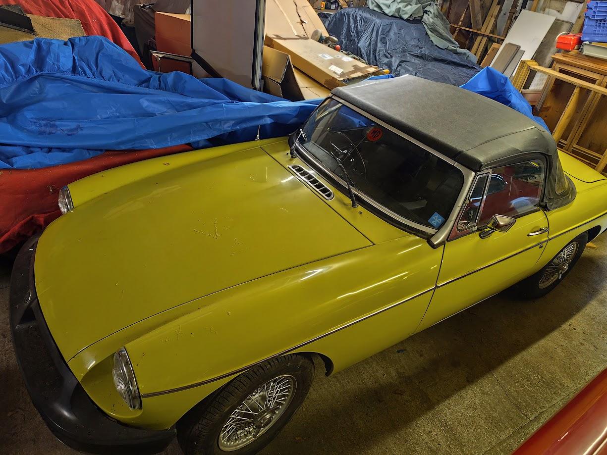 1975 MG B Roadster