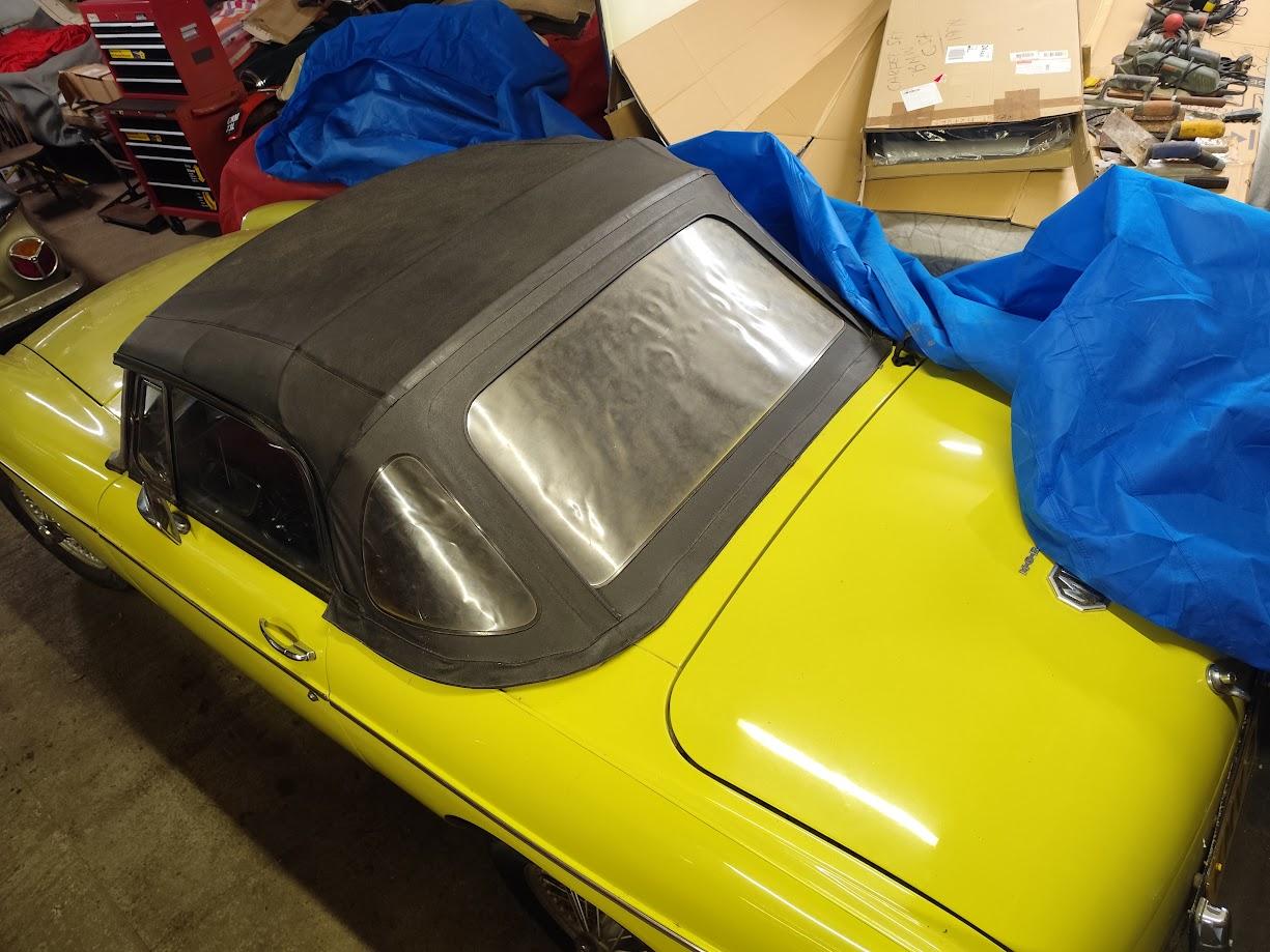 1975 MG B Roadster
