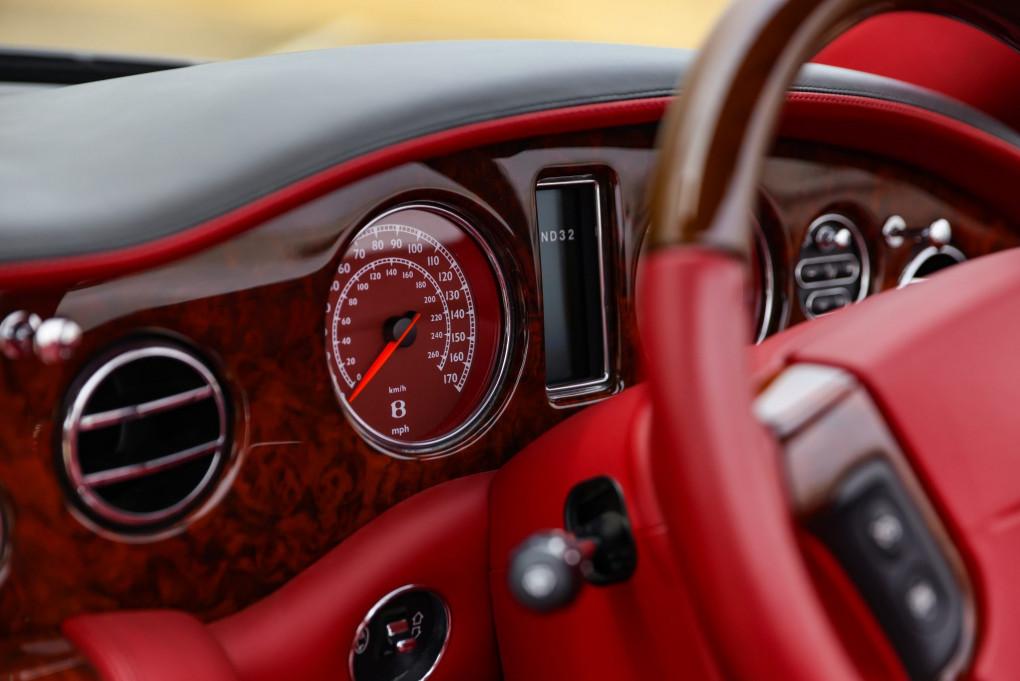 2006 Bentley AZURE