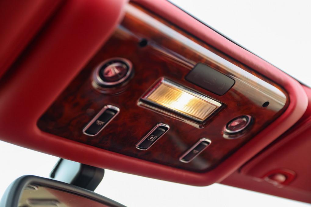 2006 Bentley AZURE