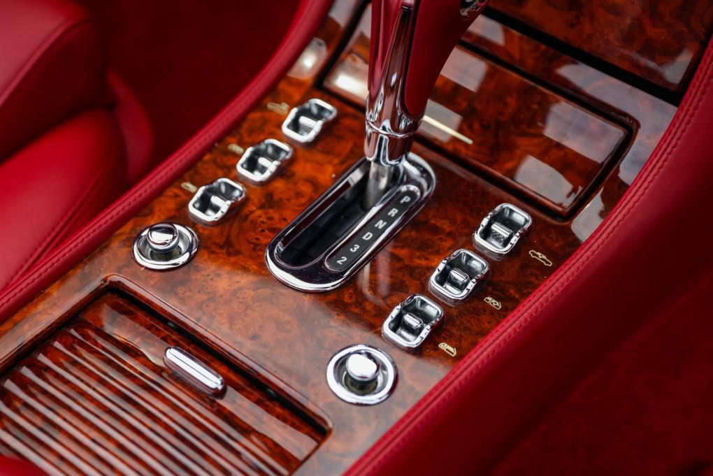 2006 Bentley AZURE