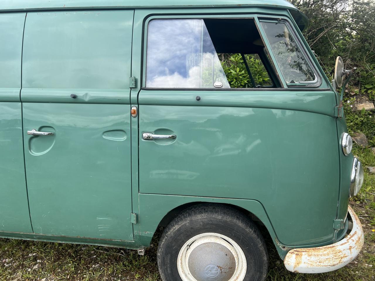 1967 Volkswagen Split Screen Panel Van &ndash; Rare Double-Door Example