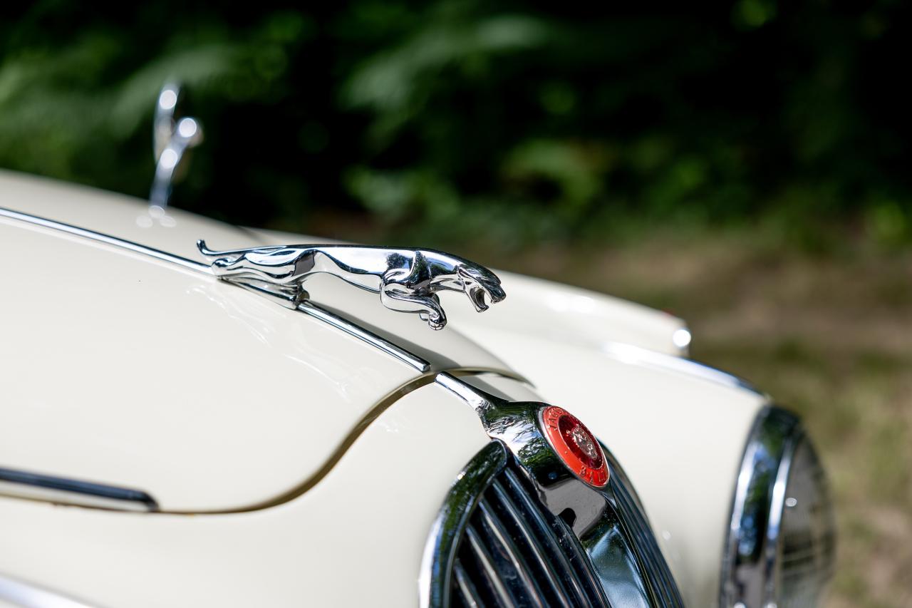 1967 Jaguar Mk. II 2.4 MOD