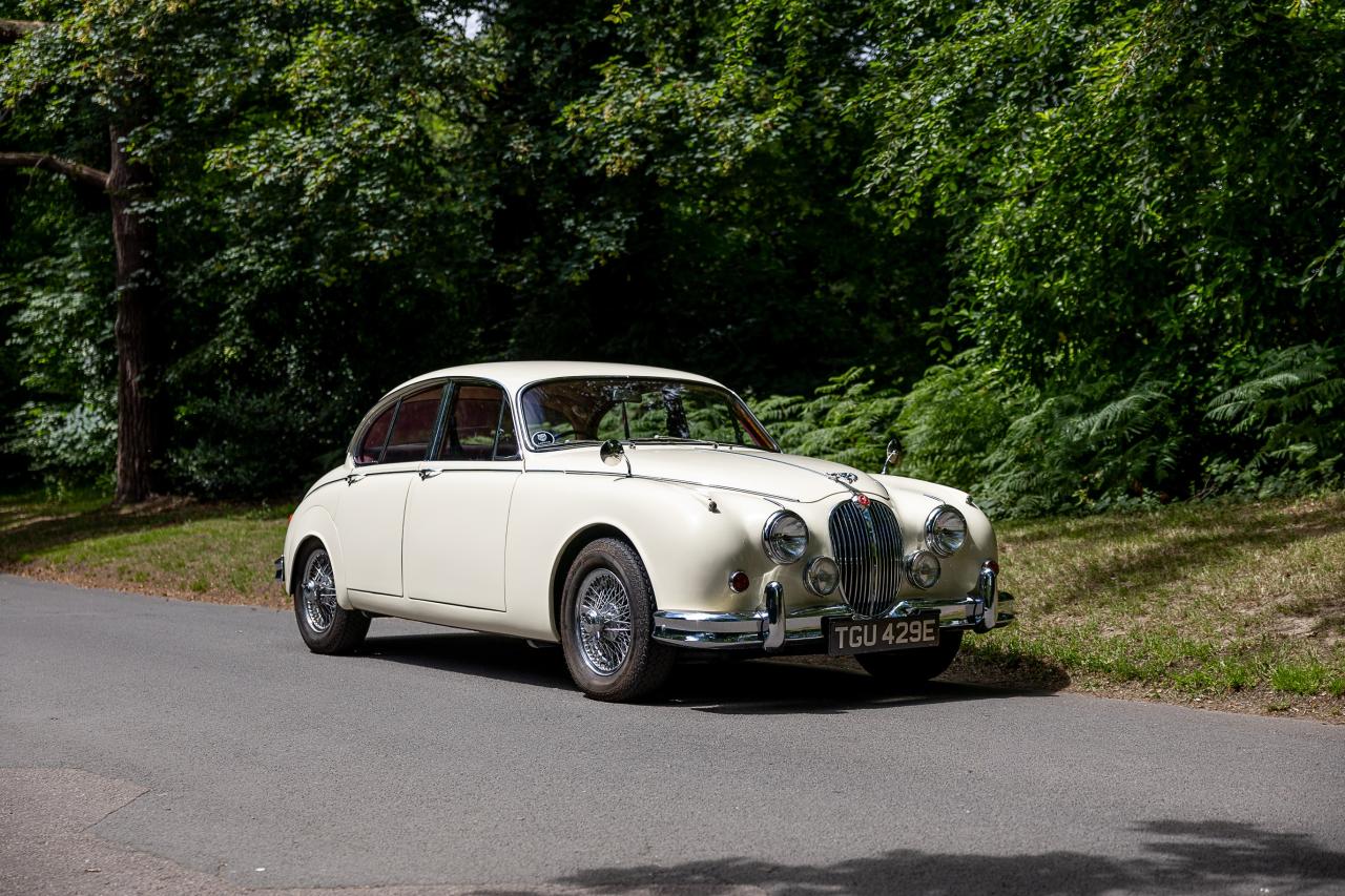 1967 Jaguar Mk. II 2.4 MOD