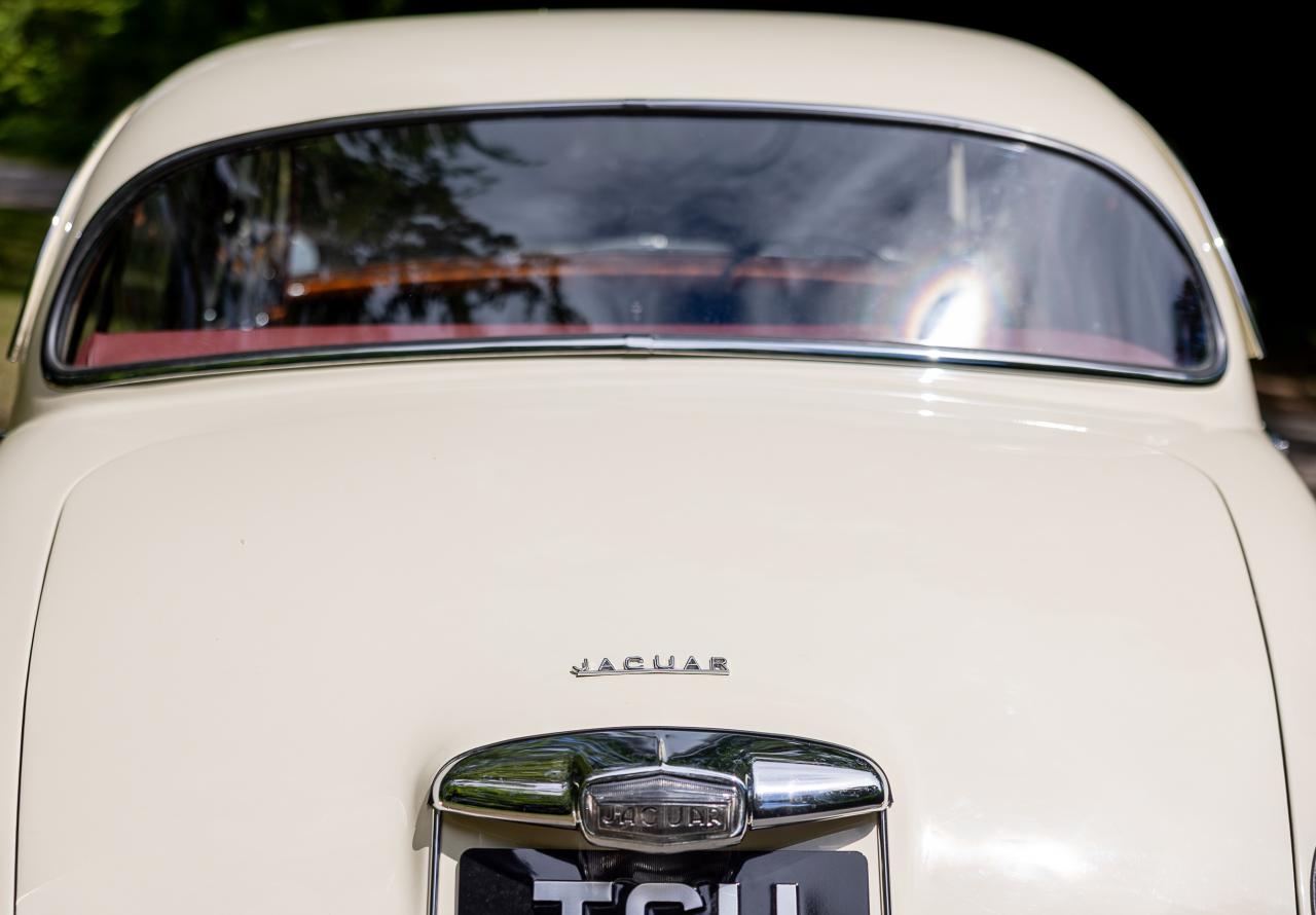 1967 Jaguar Mk. II 2.4 MOD
