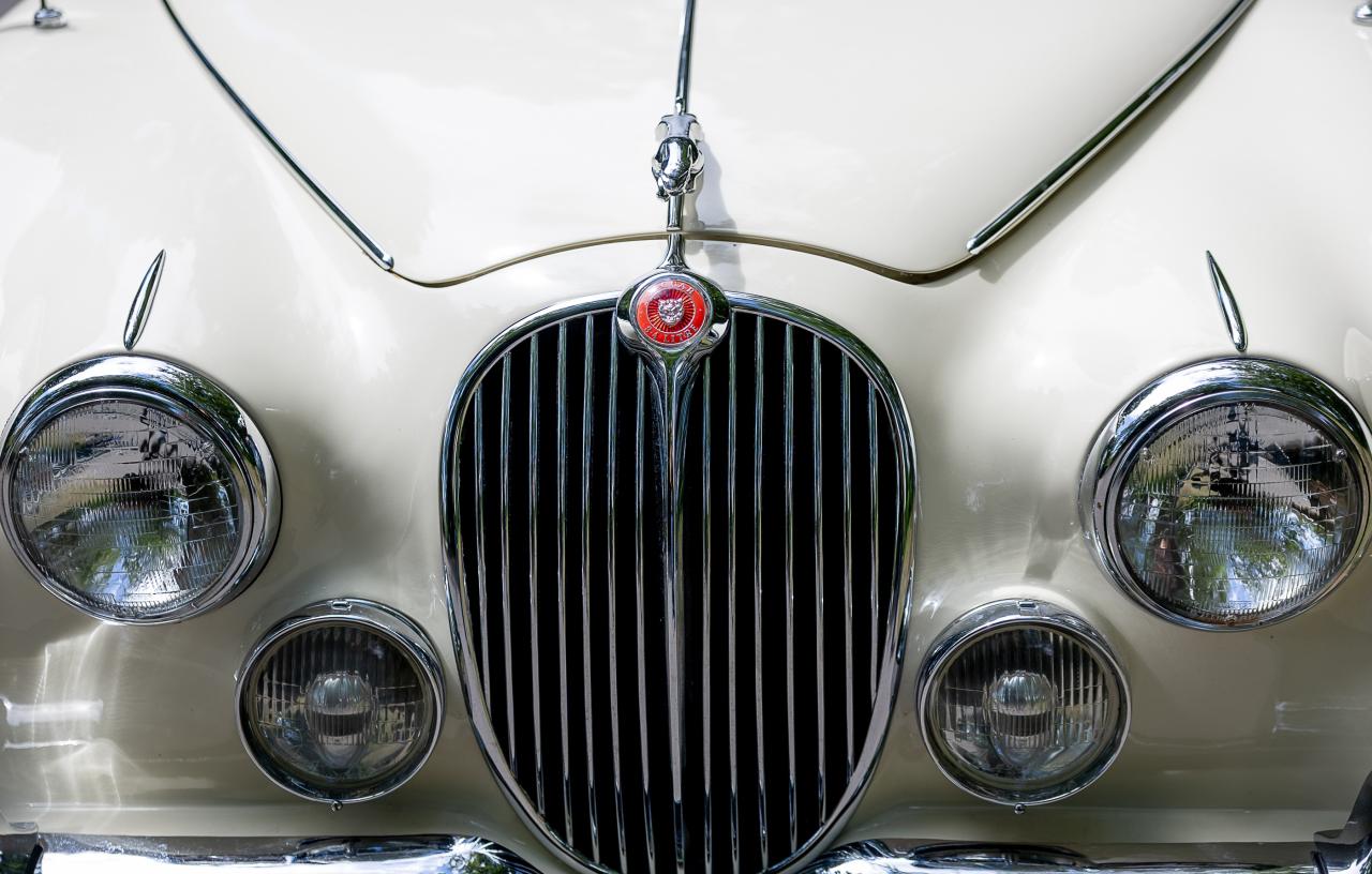 1967 Jaguar Mk. II 2.4 MOD