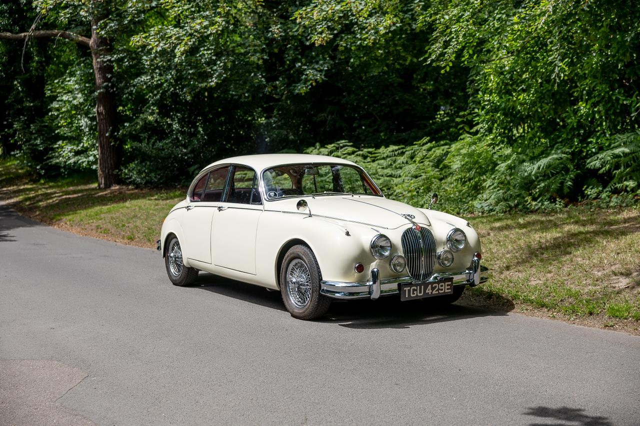 1967 Jaguar Mk. II 2.4 MOD