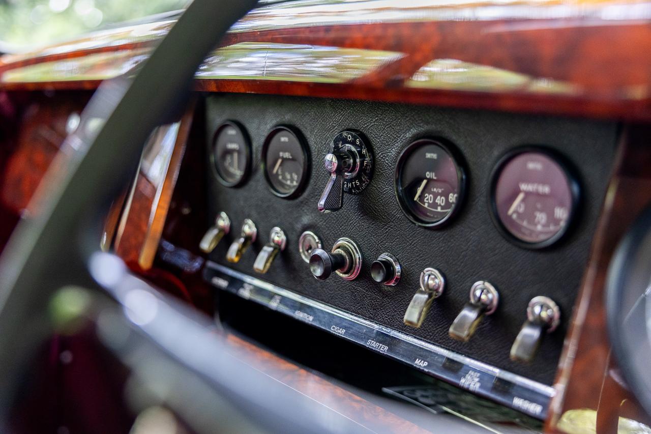 1967 Jaguar Mk. II 2.4 MOD