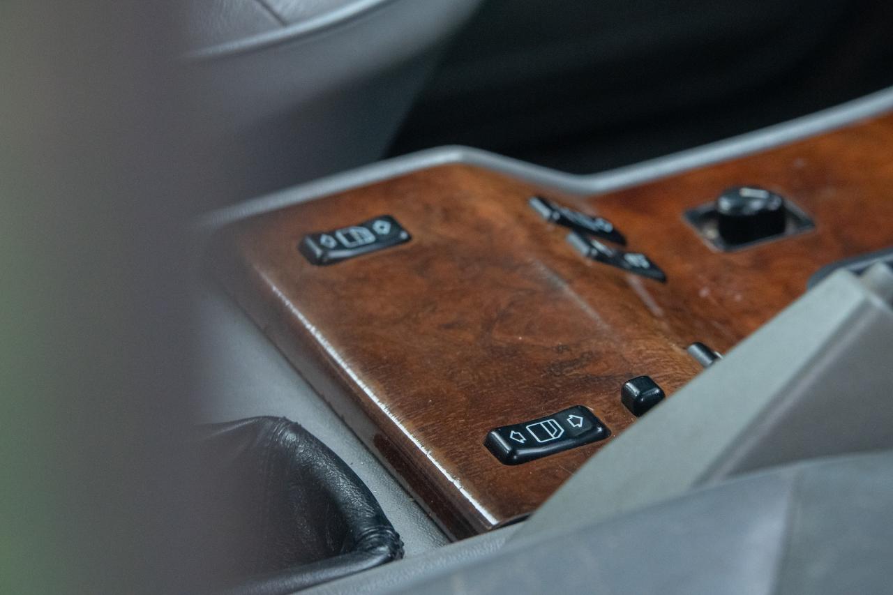 1995 Mercedes - Benz 300 GEL