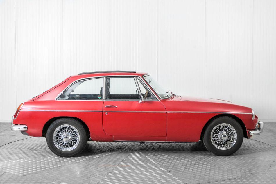 1967 MG B