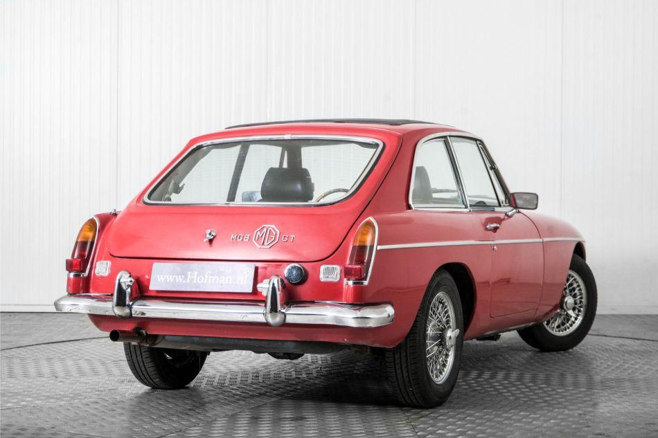 1967 MG B