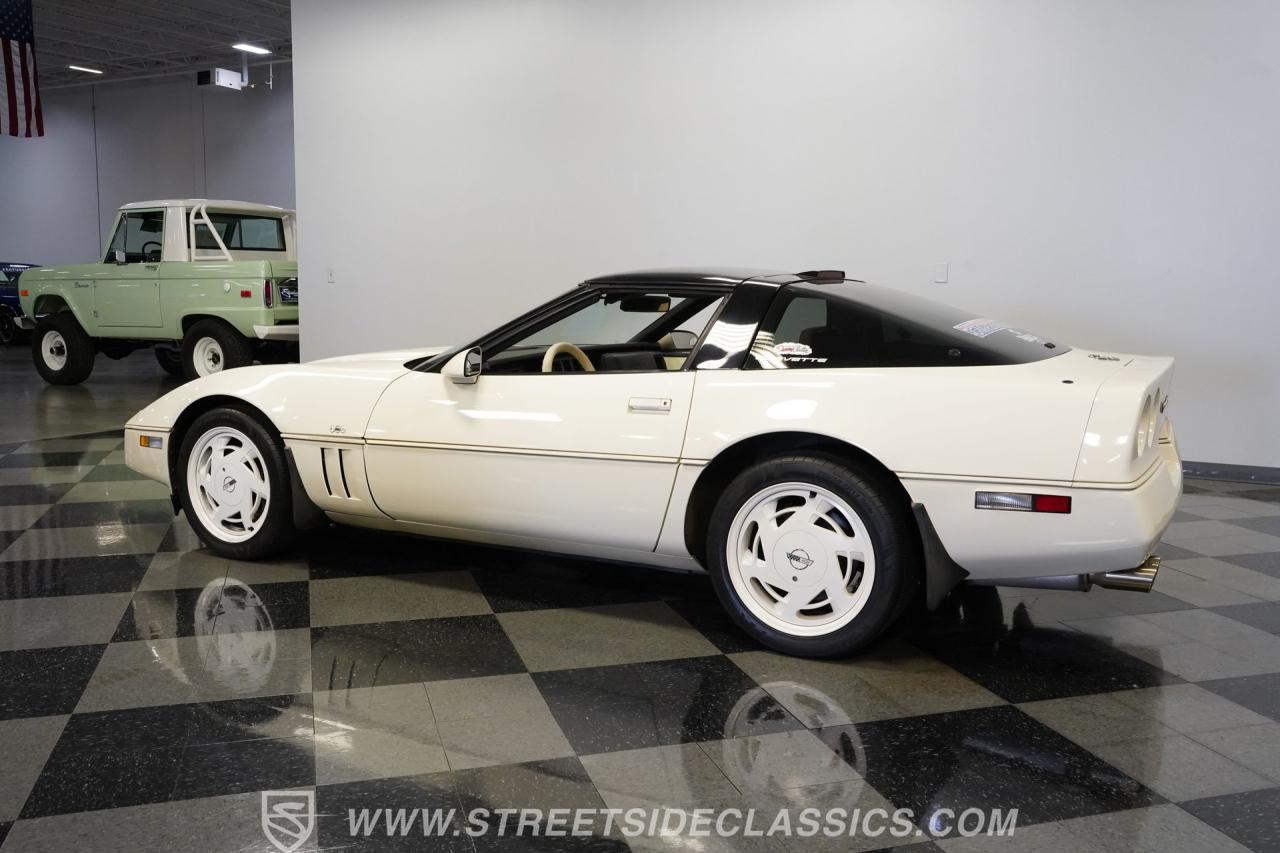 1988 Chevrolet Corvette 35th Anniversary Edition