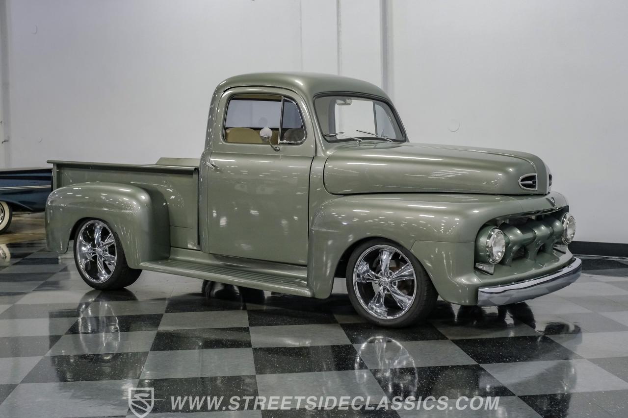 1951 Ford F-1 Restomod