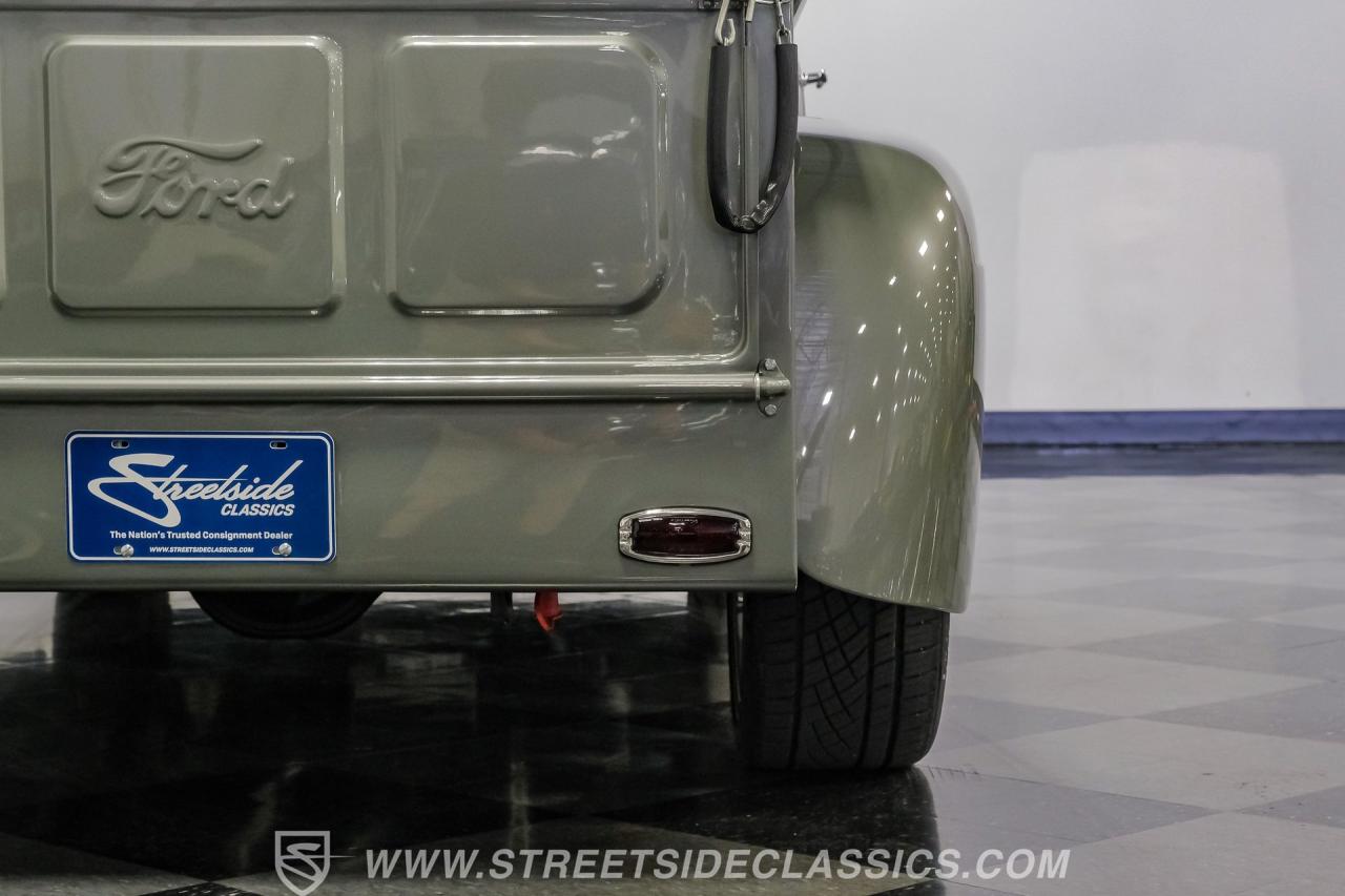 1951 Ford F-1 Restomod