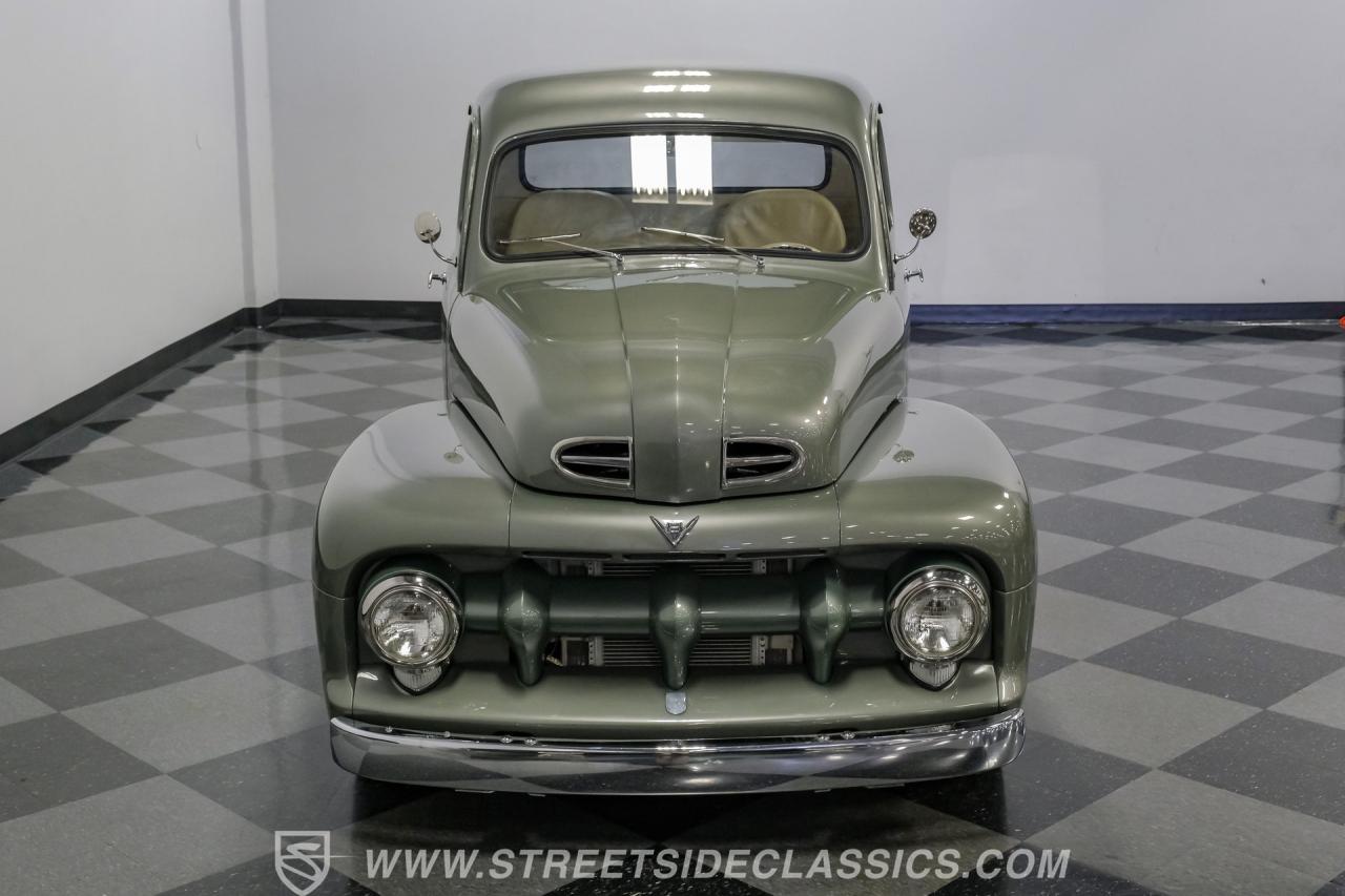 1951 Ford F-1 Restomod