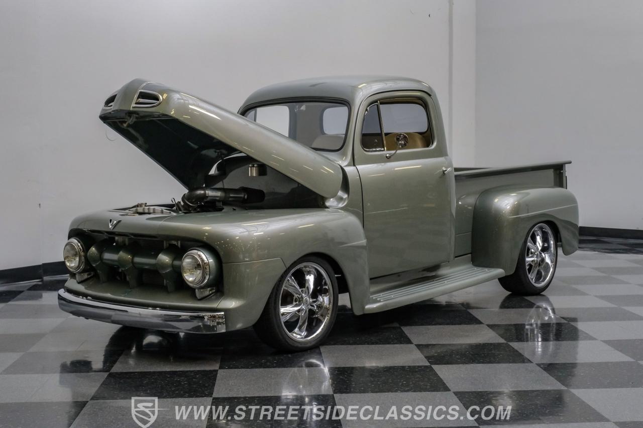 1951 Ford F-1 Restomod