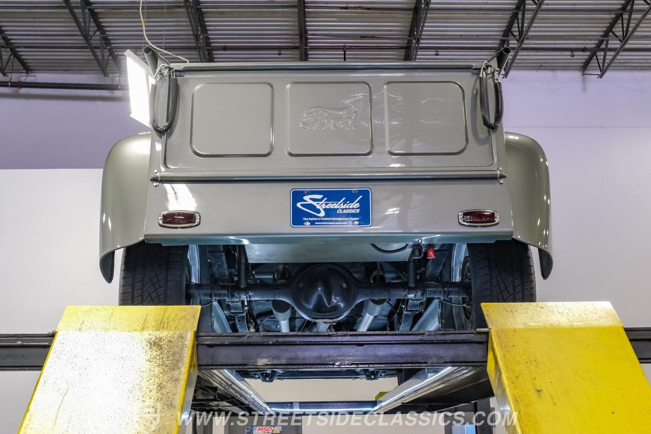 1951 Ford F-1 Restomod