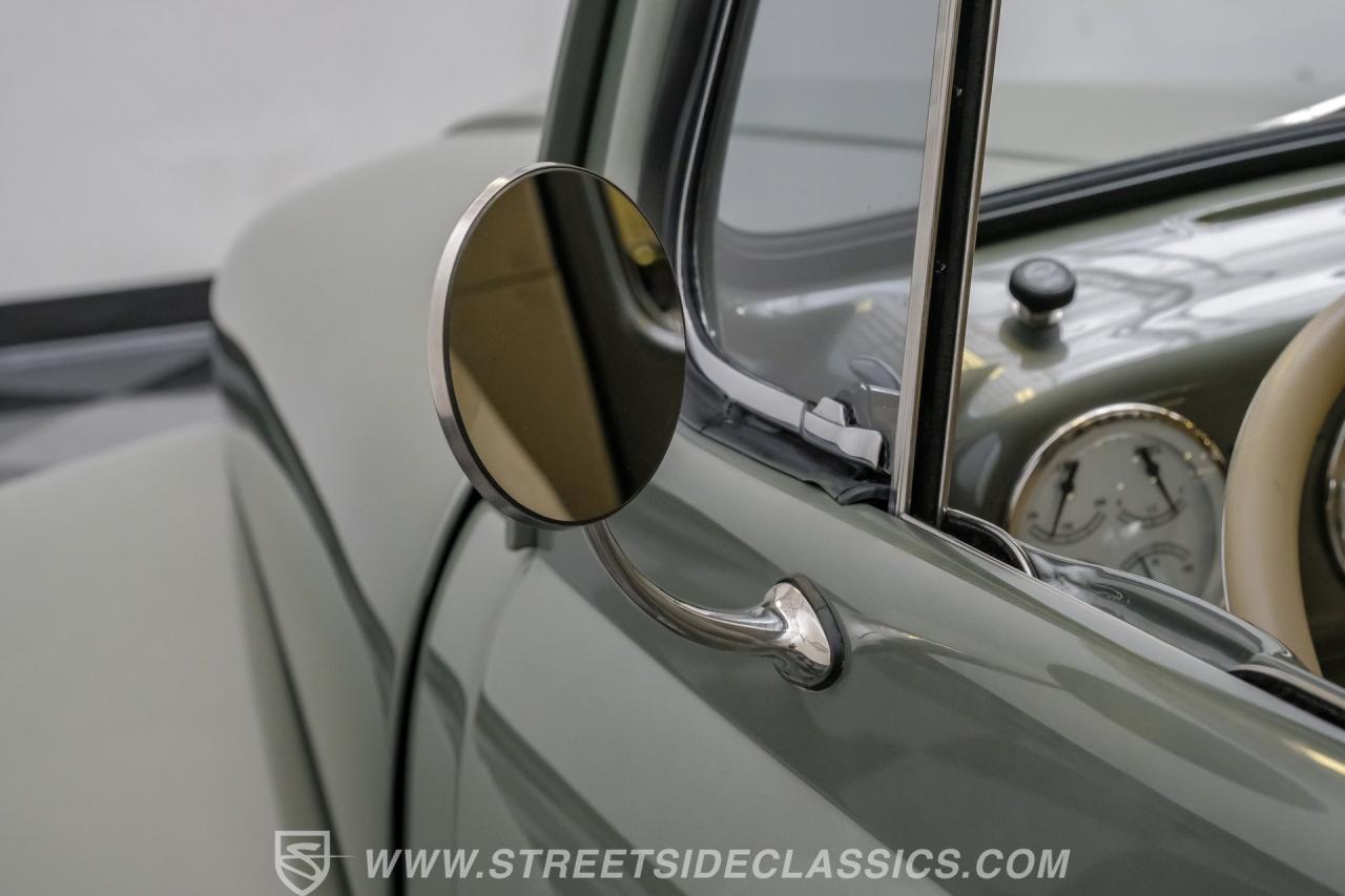 1951 Ford F-1 Restomod