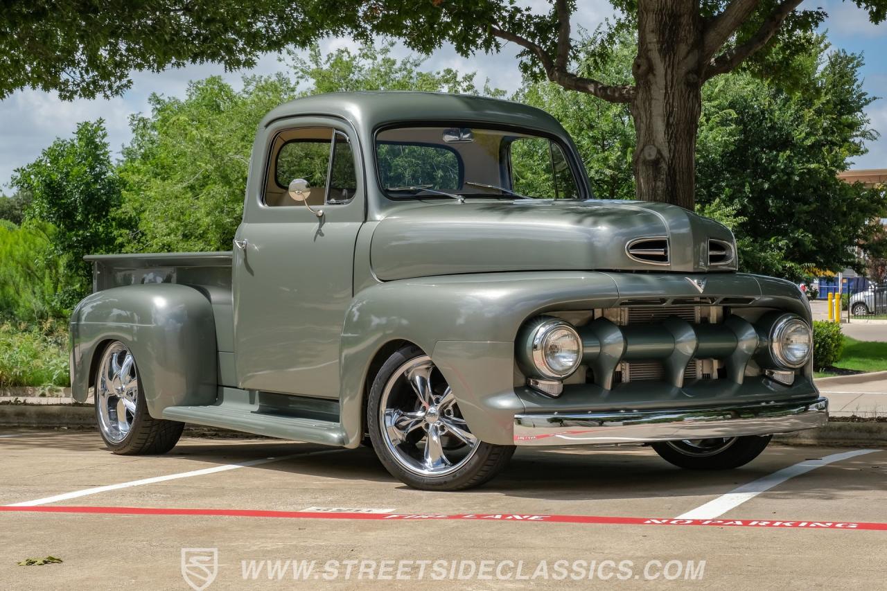 1951 Ford F-1 Restomod