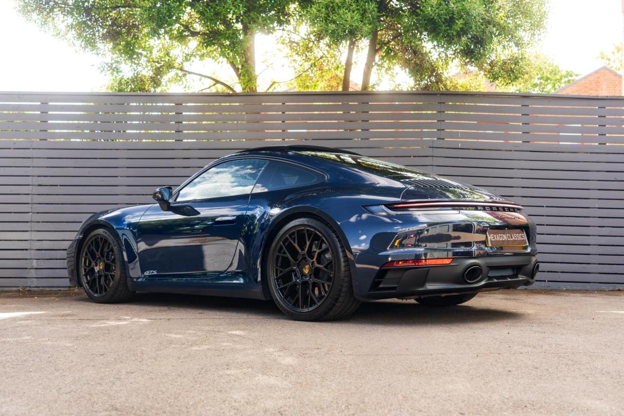 2021 Porsche 911 (992) GTS