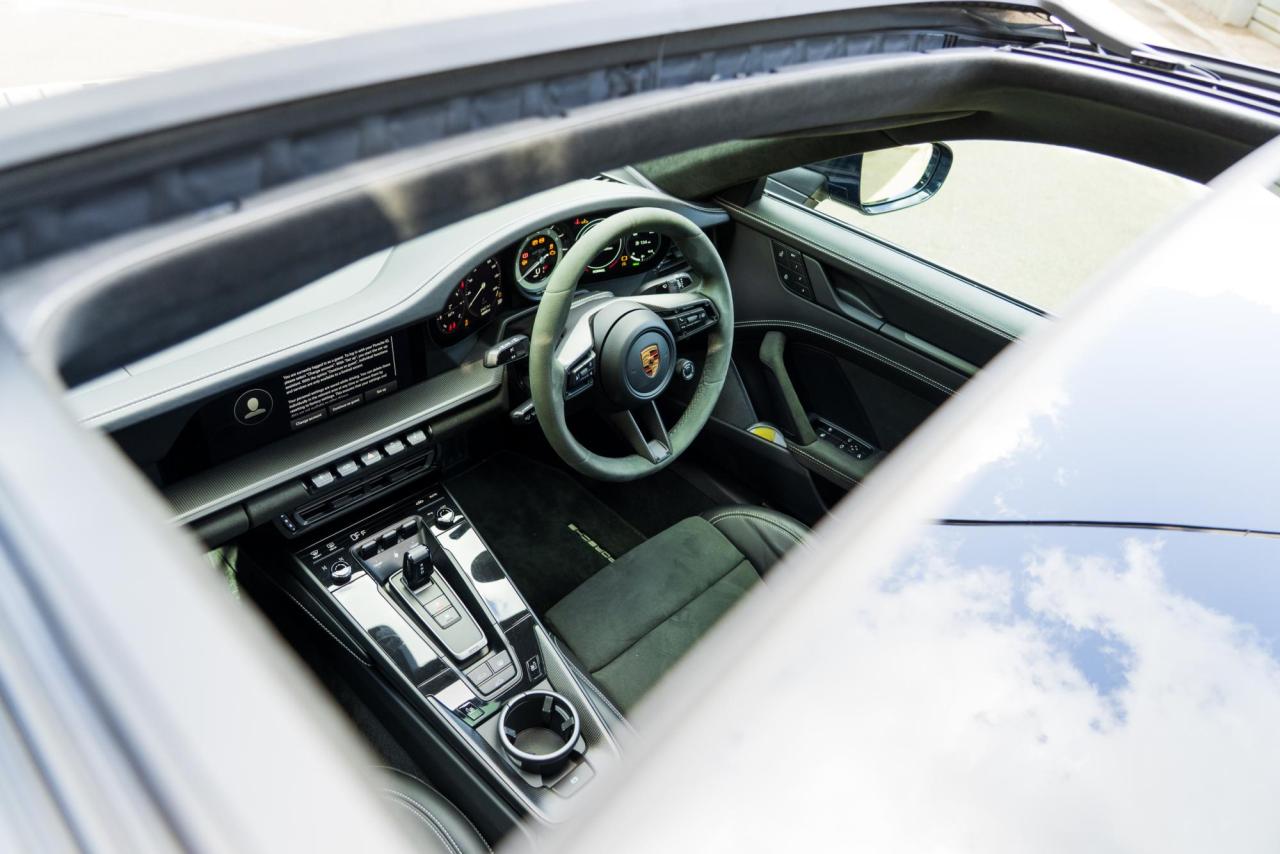 2021 Porsche 911 (992) GTS