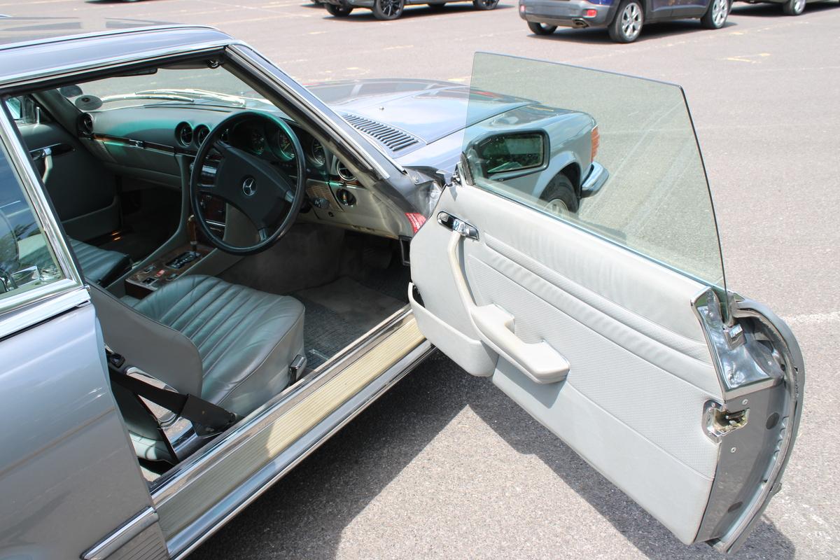 1988 Mercedes - Benz 300 SL R107