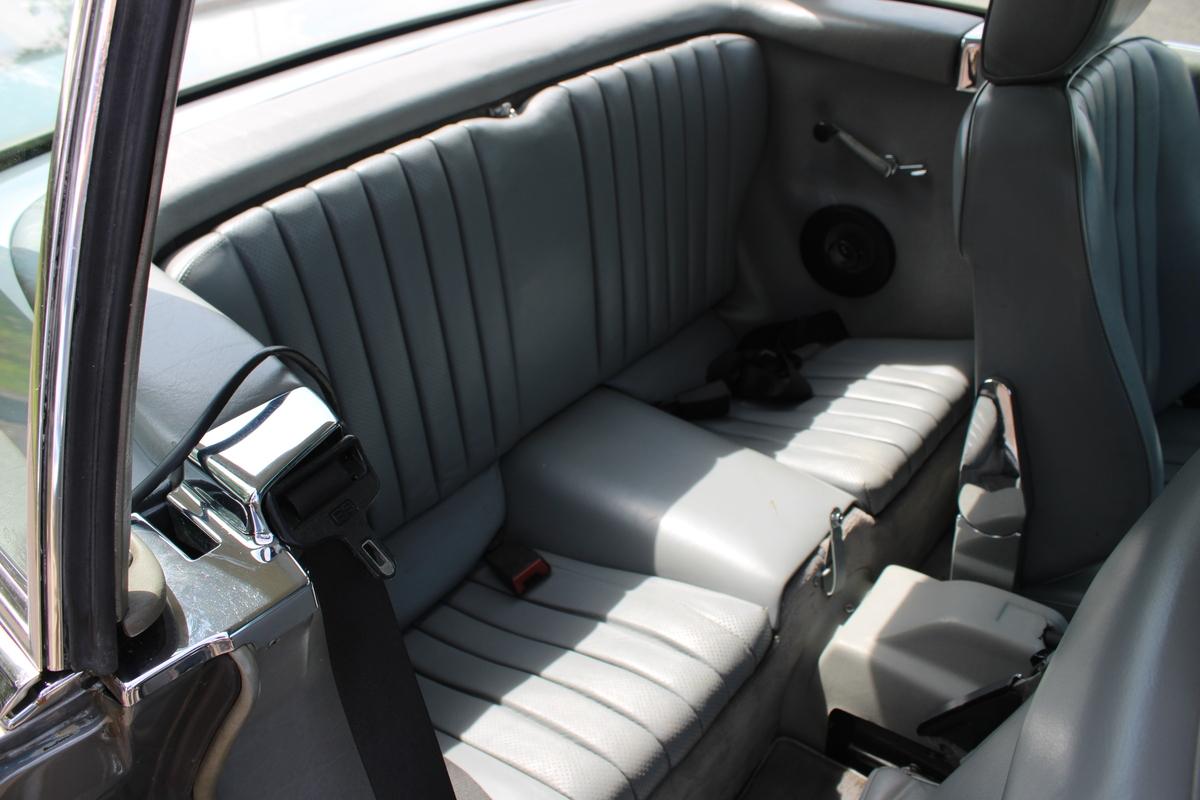 1988 Mercedes - Benz 300 SL R107