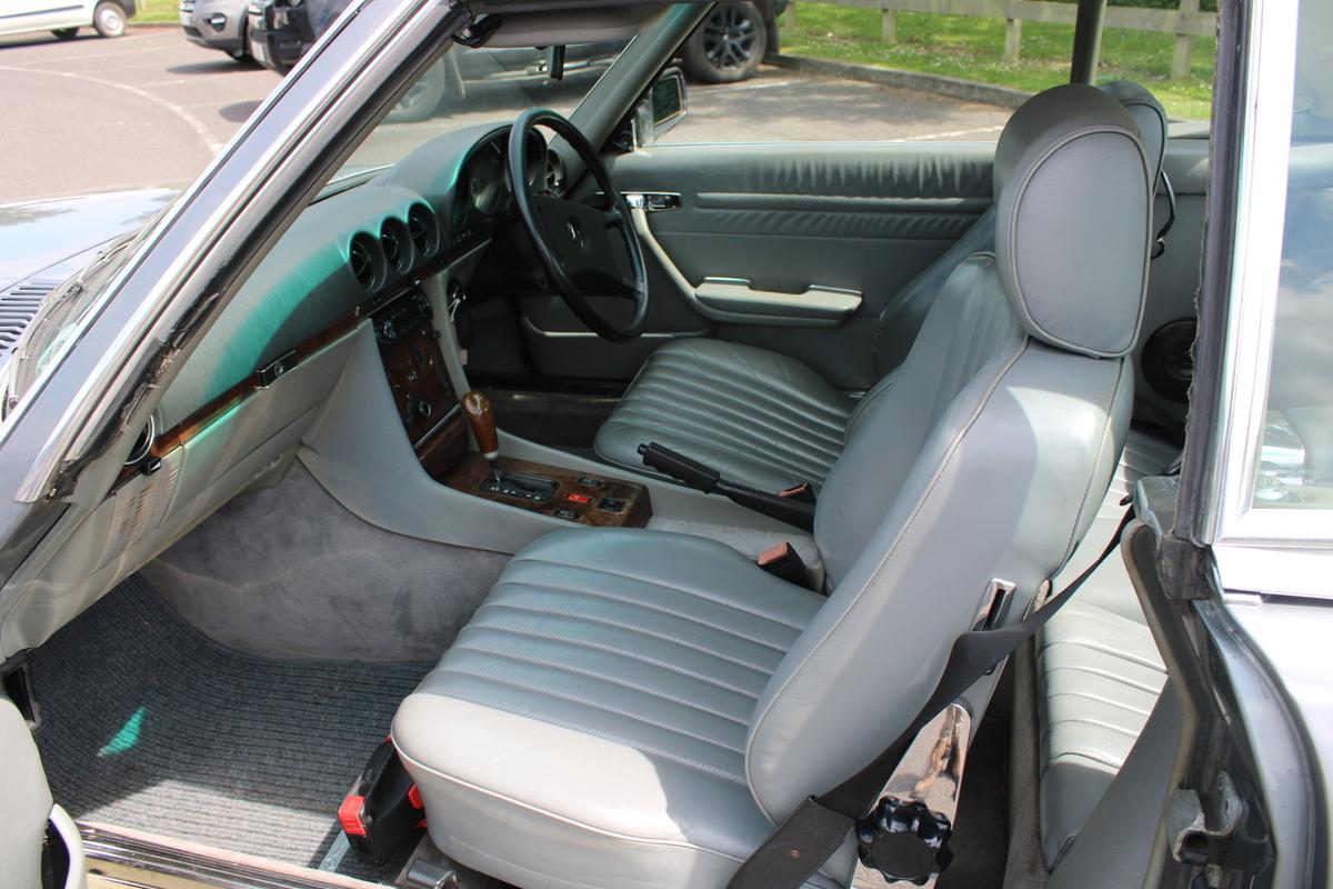 1988 Mercedes - Benz 300 SL R107