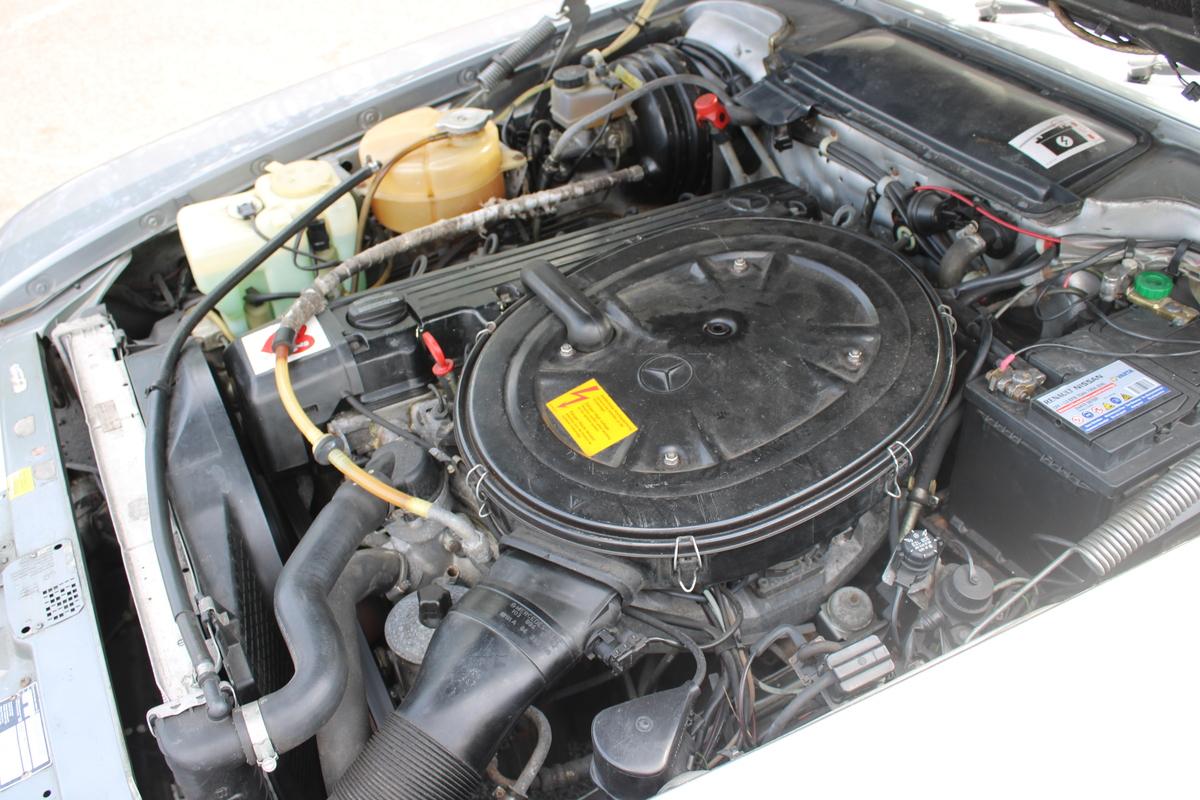 1988 Mercedes - Benz 300 SL R107