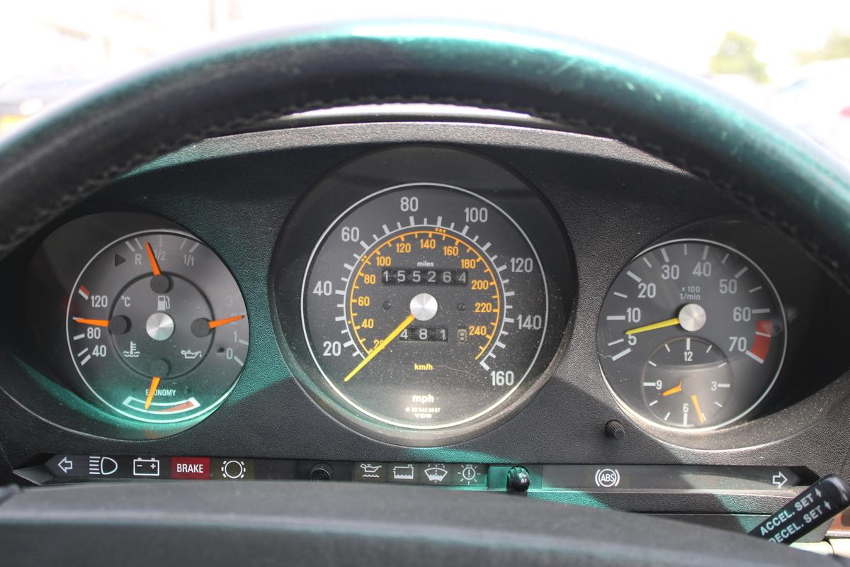1988 Mercedes - Benz 300 SL R107