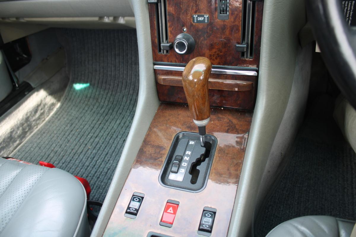 1988 Mercedes - Benz 300 SL R107