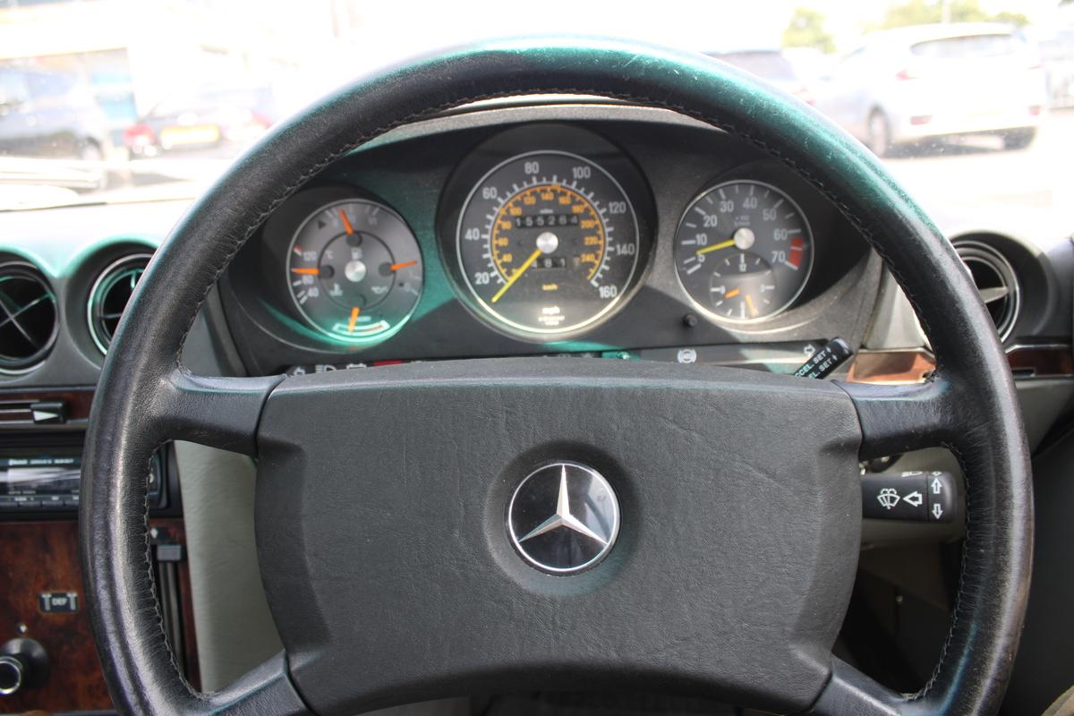 1988 Mercedes - Benz 300 SL R107