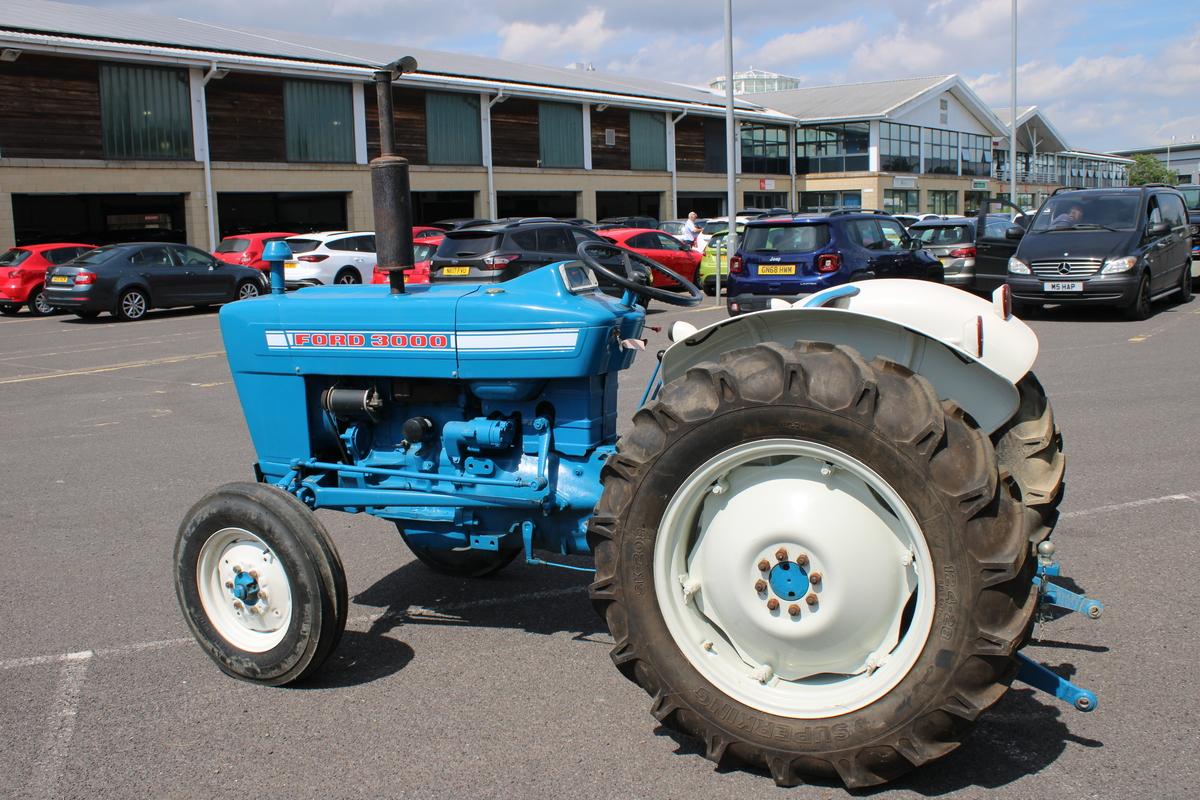 1972 Ford 3000