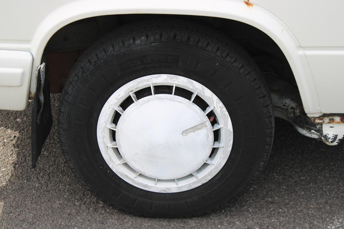 1990 Volkswagen T25 AUTO SLEEPER TRIDENT
